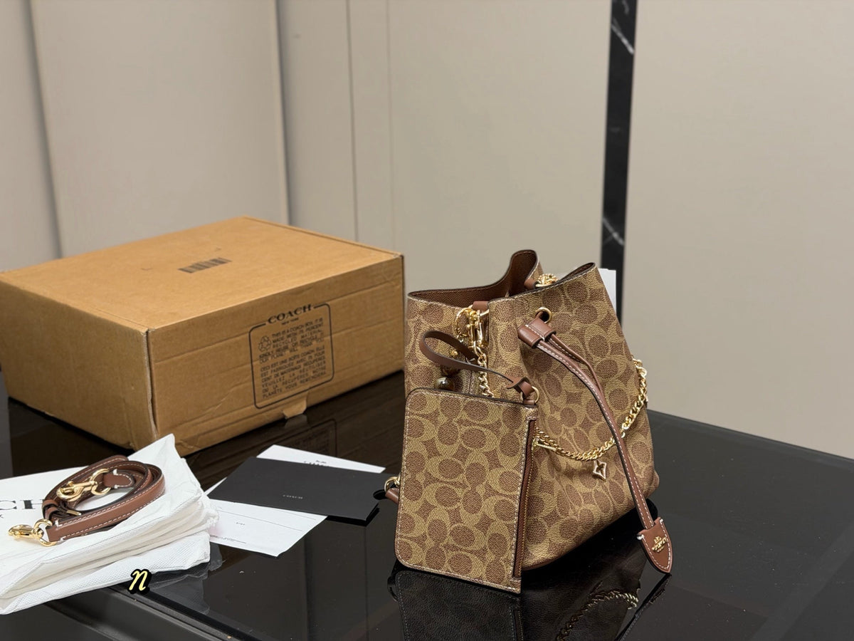 High-End Women's Fashion Handbags-21