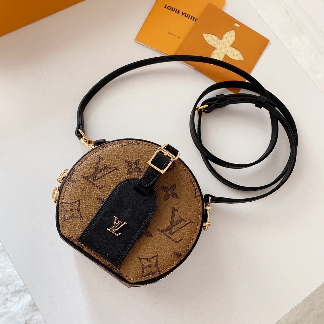 fashion pouch cilcle