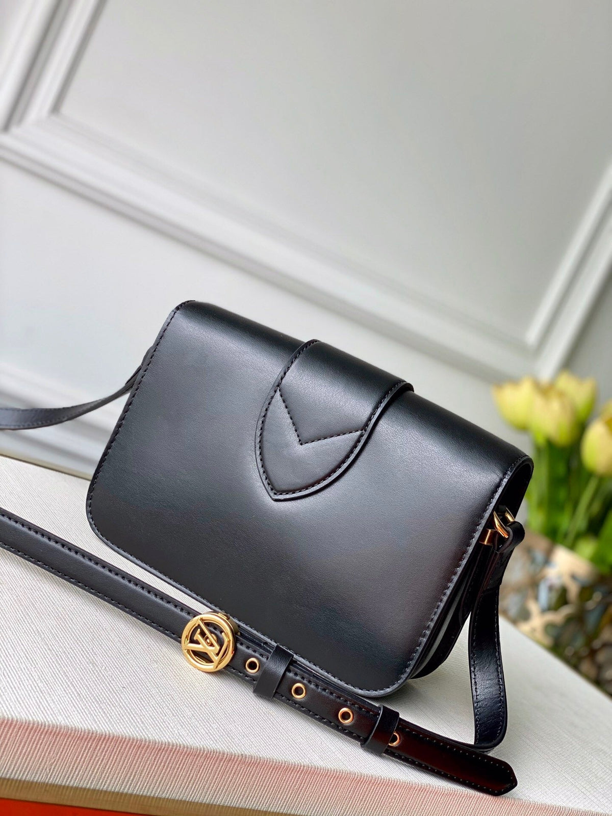 Handbag sun black 23.0 x 15.0 x 8.0 cm